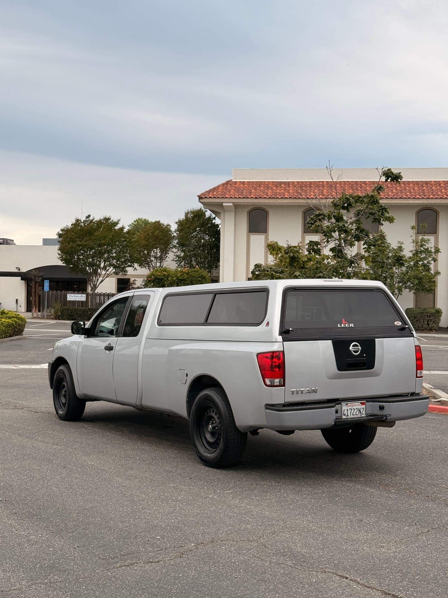 2008 Nissan titan crewcab  long bad v8 6
