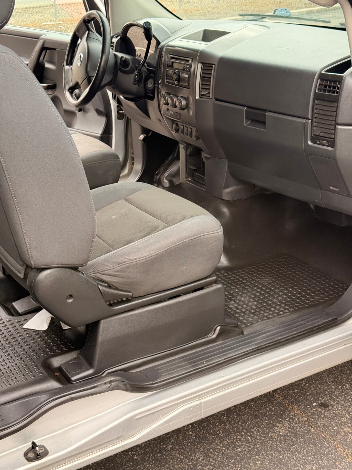 2008 Nissan titan crewcab  long bad v8 9
