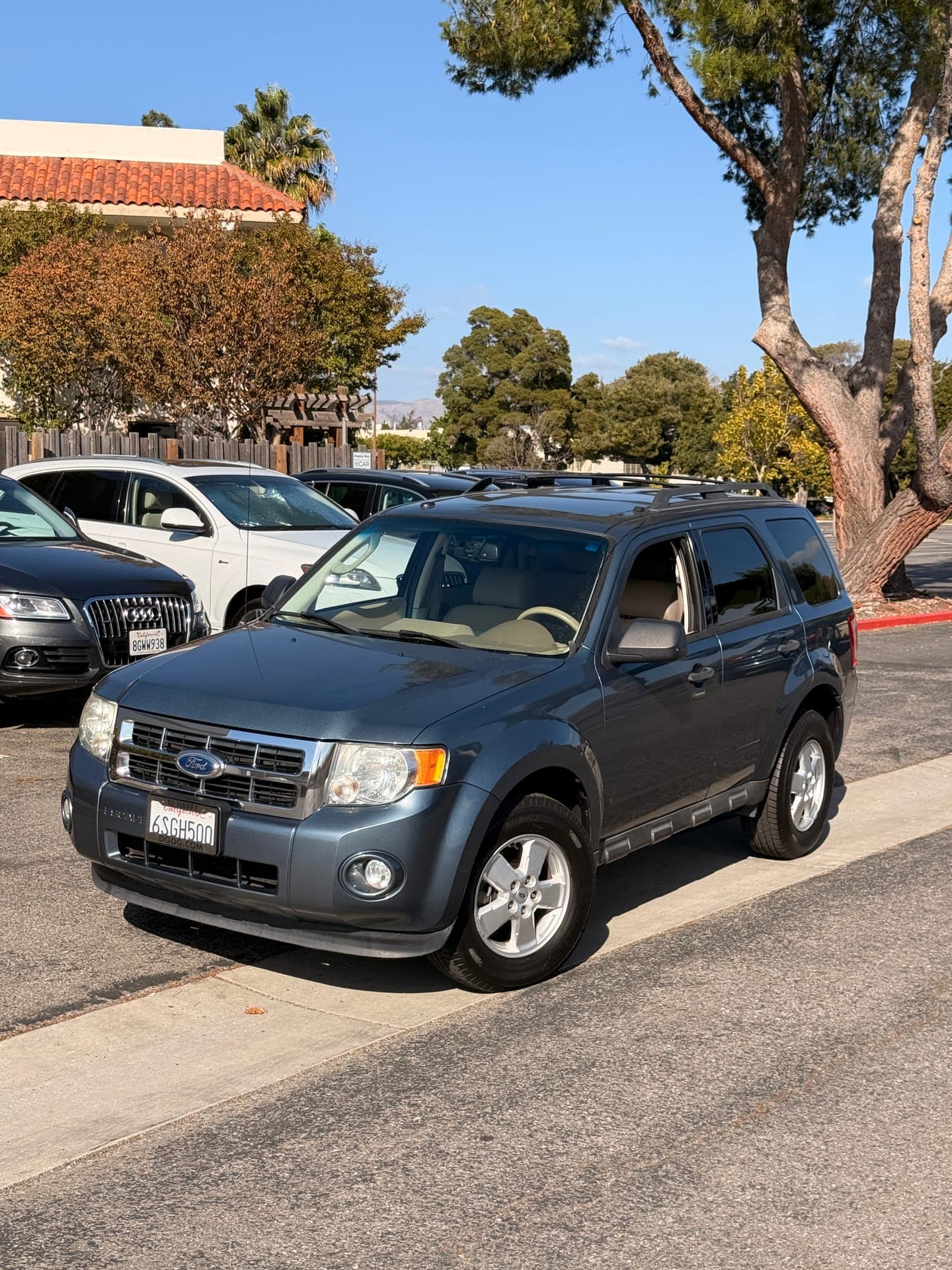 2011 Ford Escape XLT 2