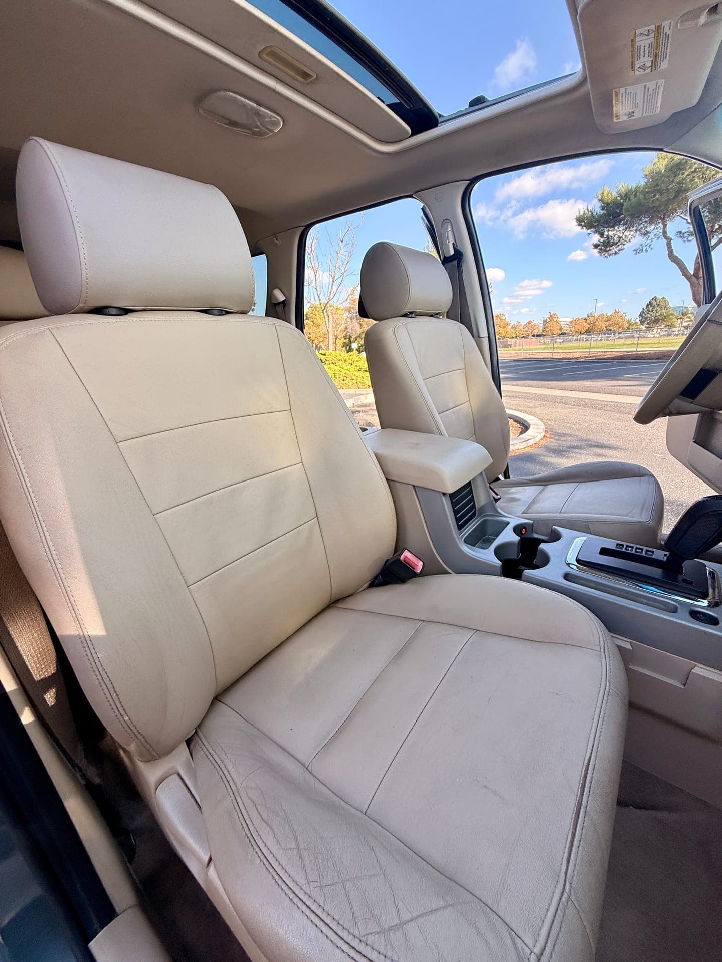 2011 Ford Escape XLT 11